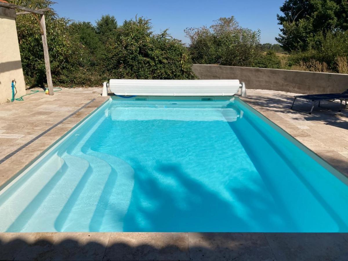 Rustic Cottage With Stunning Swimming Pool Saint-Front  Exterior photo